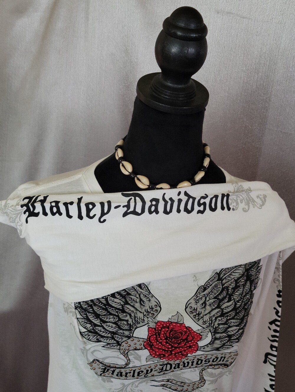 Harley-Davidson White Long Sleeve Tee with Red Rose and Black Winged Graphic - Picture 5 of 7
